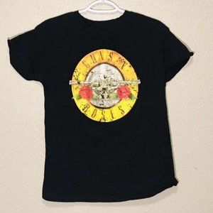 vintage gun and roses shirt